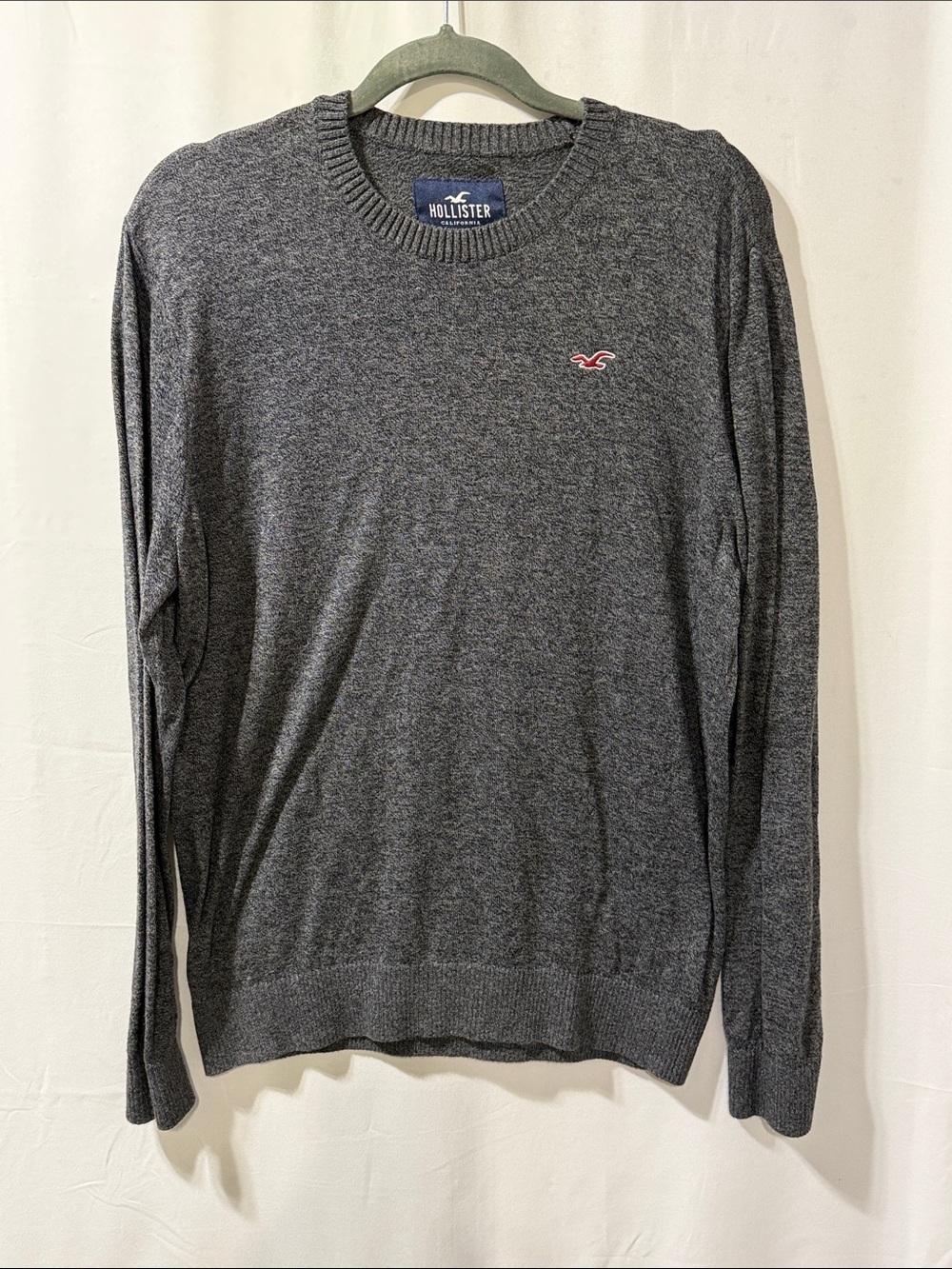 Hollister Men's Dark Heather Gray Crewneck Sweater with Logo